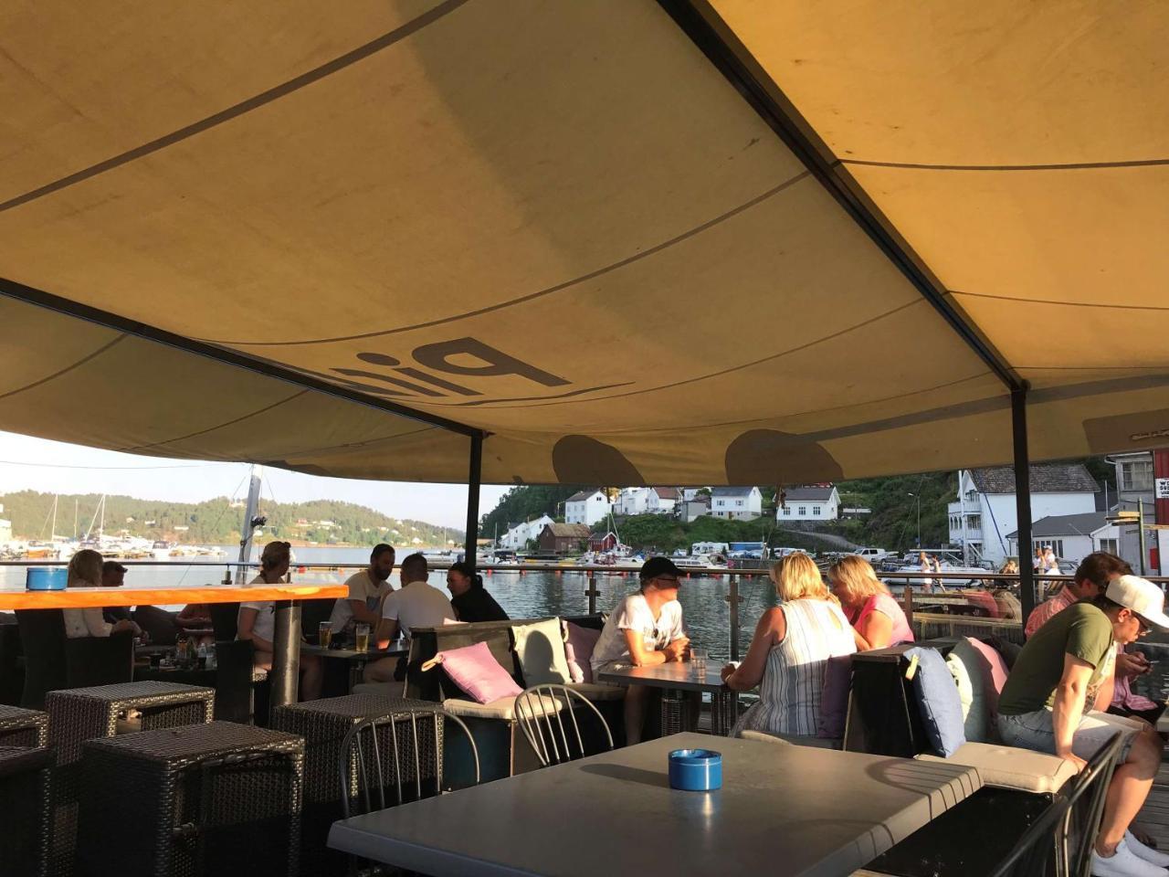 Tvedestrand Fjordhotell - Unike Hoteller Extérieur photo